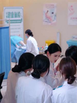 ซีอีโอเย็นชาตกหลุมรักพยาบาลท้องลูกสี่
