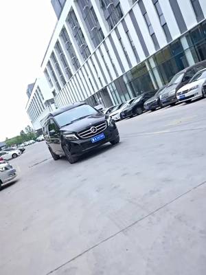 Nữ Thừa Kế Báo Thù