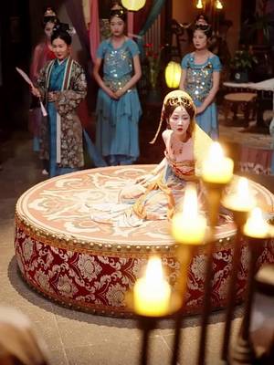 นางระบำทวงบัลลังก์