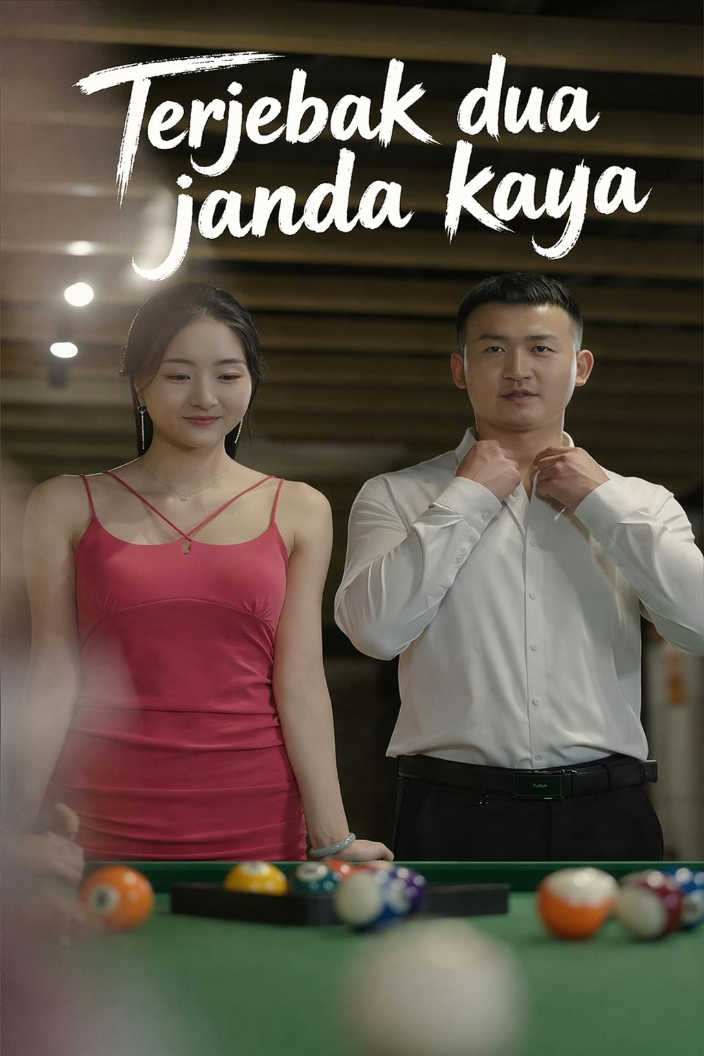 Terjebak dua janda kaya